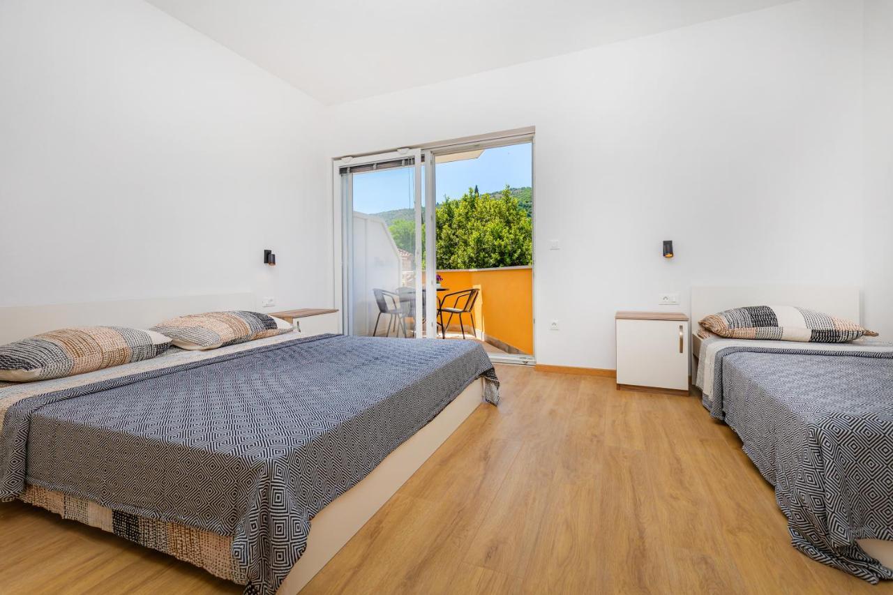 Olive Tree Apartment 1 Prijevor Ngoại thất bức ảnh