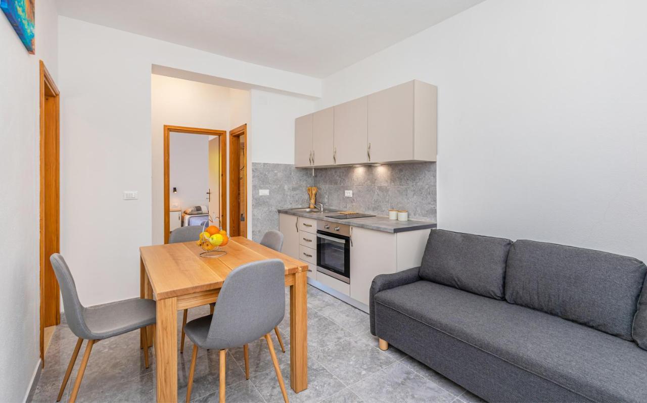 Olive Tree Apartment 1 Prijevor Ngoại thất bức ảnh