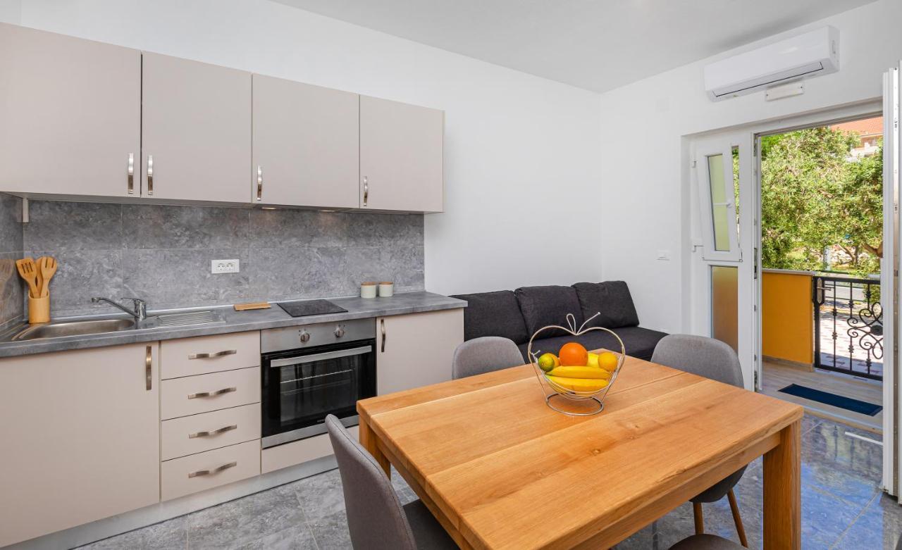 Olive Tree Apartment 1 Prijevor Ngoại thất bức ảnh