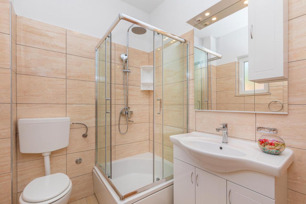 Olive Tree Apartment 1 Prijevor Ngoại thất bức ảnh