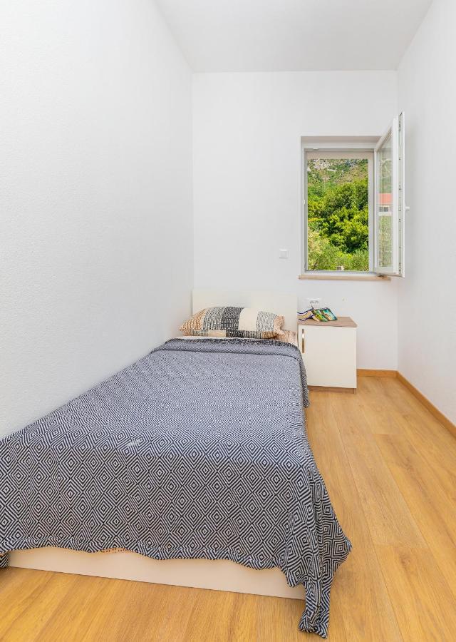 Olive Tree Apartment 1 Prijevor Ngoại thất bức ảnh
