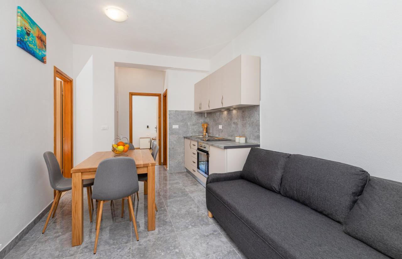 Olive Tree Apartment 1 Prijevor Ngoại thất bức ảnh